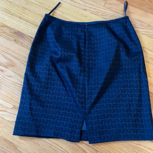 Vintage Tahari Blazer and Skirt Set - Picture 4 of 13